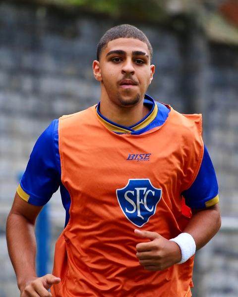 1740294819057073725.jpg 1740294819057073725.jpg